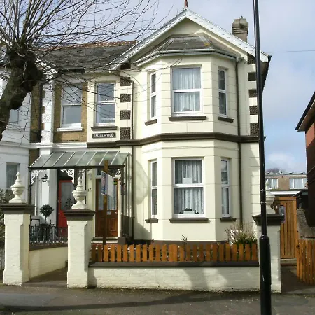 Inglewood Guest House-2